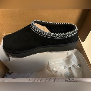 Tasman Slipper UGGS size 9 Women